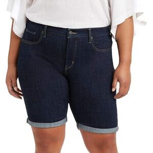 Levi’s women’s Bermuda shorts 545 Bermuda dark wash size 12